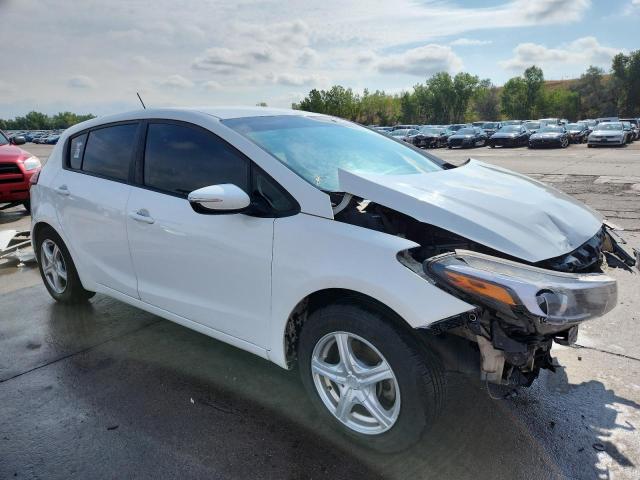 Photo 4 from auction – 2017 KIA FORTE LX with VIN KNAFK5A80H5668852