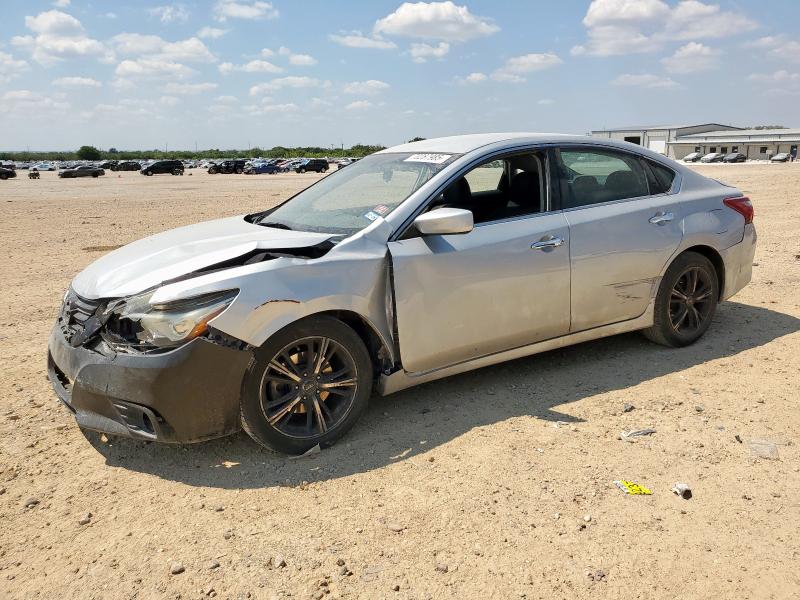 NISSAN ALTIMA 2.5 2018 with VIN 1N4AL3AP4JC194174 - Photo from auction