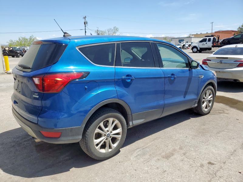 Photo 3 from auction – 2019 FORD ESCAPE SE with VIN 1FMCU0GD7KUC06854