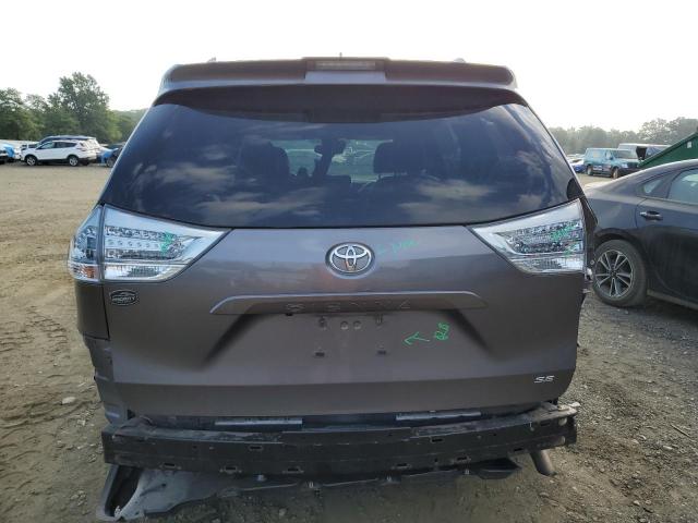 Photo 6 from auction – 2018 TOYOTA SIENNA SE with VIN 5TDXZ3DC8JS916420