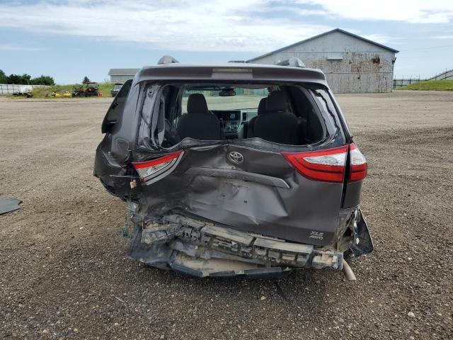 Photo 6 from auction – 2016 TOYOTA SIENNA XLE with VIN 5TDDK3DC7GS137817