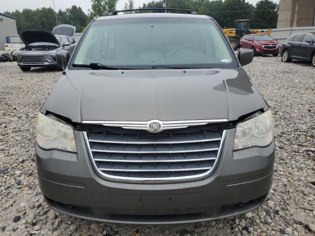 Photo 5 from auction – 2010 CHRYSLER TOWN & COU with VIN 2A4RR8D14AR361232