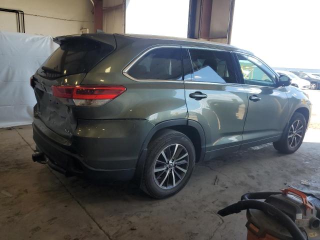 Photo 3 from auction – 2018 TOYOTA HIGHLANDER with VIN 5TDJZRFH8JS867074