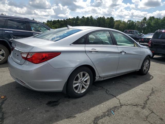 Photo 3 from auction – 2012 HYUNDAI SONATA GLS with VIN 5NPEB4AC5CH498641
