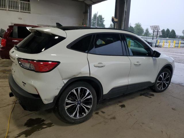 Photo 3 from auction – 2022 FORD ESCAPE SEL with VIN 1FMCU9H93NUC00262