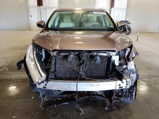Photo 5 from auction – 2017 TOYOTA HIGHLANDER with VIN 5TDJZRFH1HS392927