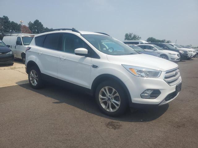 Photo 4 from auction – 2018 FORD ESCAPE SE with VIN 1FMCU9GD4JUD16716