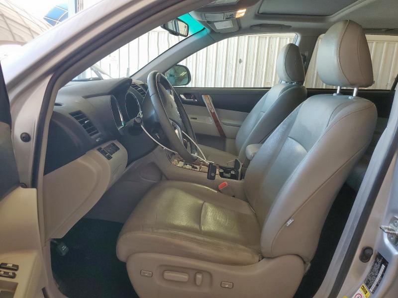 Photo 7 from auction – 2012 TOYOTA HIGHLANDER with VIN 5TDYK3EH5CS084041