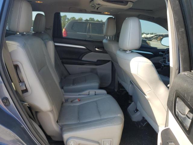 Photo 11 from auction – 2017 TOYOTA HIGHLANDER with VIN 5TDKZRFH7HS512315