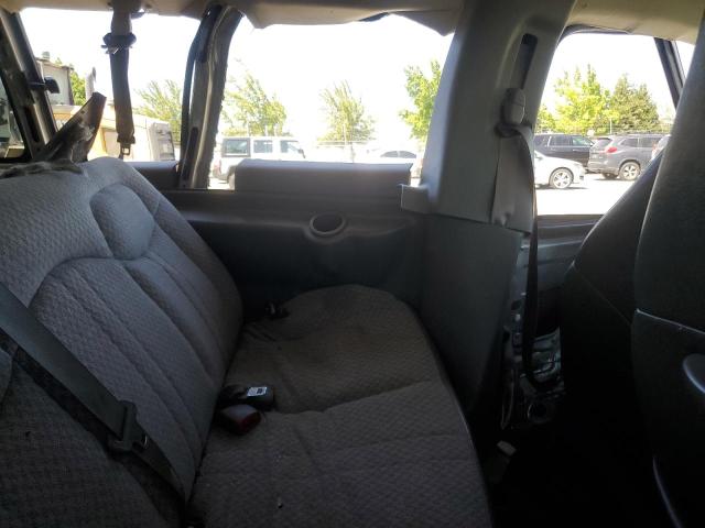 Photo 11 from auction – 2003 CHEVROLET EXPRESS G1500 with VIN 1GNFG15T631146388