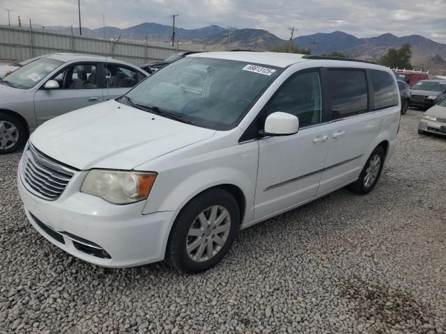 CHRYSLER TOWN & COU 2016 with VIN 2C4RC1BG2GR289039 - Photo from auction