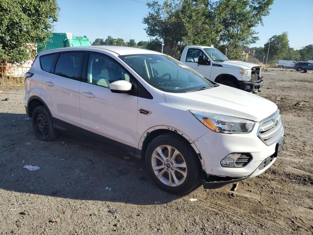 Photo 4 from auction – 2017 FORD ESCAPE with VIN 1FMCU9GD9HUE75998