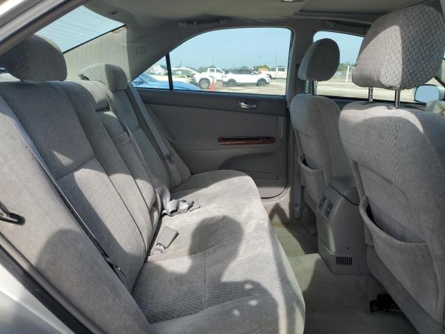 Photo 10 from auction – 2004 TOYOTA CAMRY LE with VIN 4T1BE30K44U867117