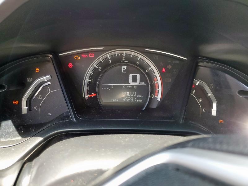 Photo 9 from auction – 2017 HONDA CIVIC LX with VIN 19XFC2F56HE064580