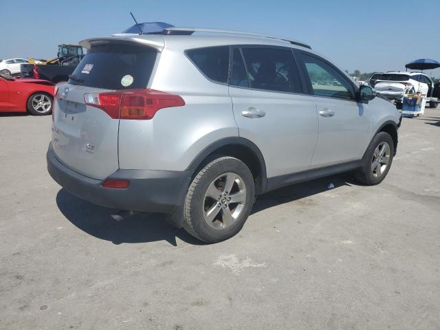 Photo 3 from auction – 2015 TOYOTA RAV4 XLE with VIN JTMRFREV3FJ028697