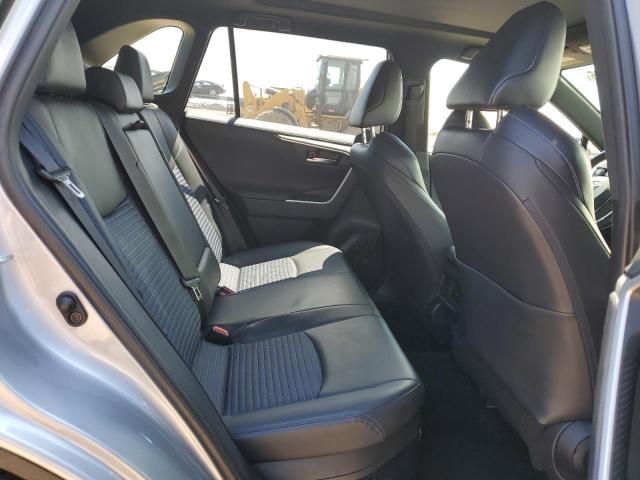 Photo 11 from auction – 2019 TOYOTA RAV4 XSE with VIN JTMEWRFV7KD520073