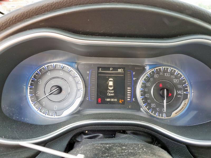 Photo 9 from auction – 2015 CHRYSLER 200 LIMITE with VIN 1C3CCCAB2FN655508