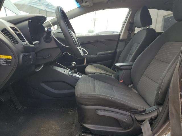 Photo 7 from auction – 2017 KIA FORTE LX with VIN 3KPFL4A77HE006207