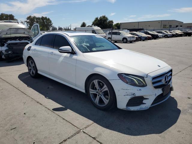Photo 4 from auction – 2018 MERCEDES-BENZ E 300 with VIN WDDZF4JB8JA352337