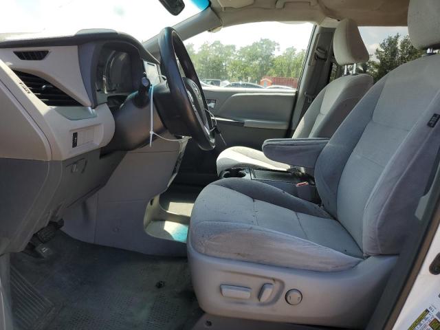 Photo 7 from auction – 2015 TOYOTA SIENNA LE with VIN 5TDKK3DC3FS588717