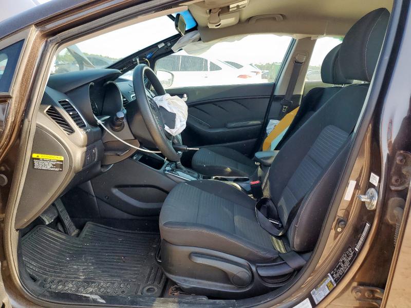 Photo 7 from auction – 2017 KIA FORTE LX with VIN 3KPFL4A77HE128694
