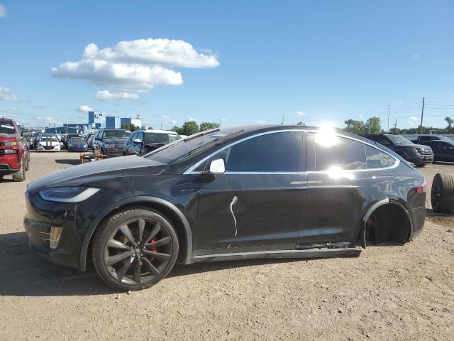 TESLA MODEL X 2016 with VIN 5YJXCAE4XGFS00189 - Photo from auction