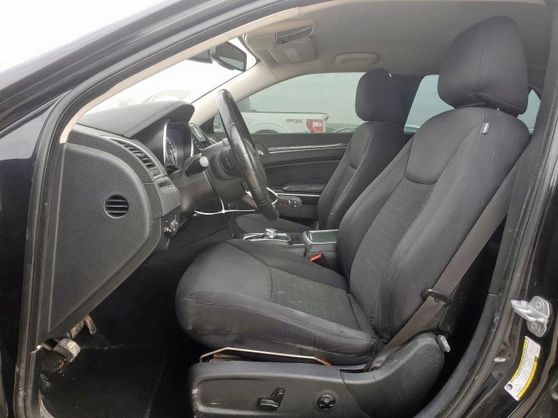 Photo 7 from auction – 2019 CHRYSLER 300 with VIN 2C3CCAAG4KH582614