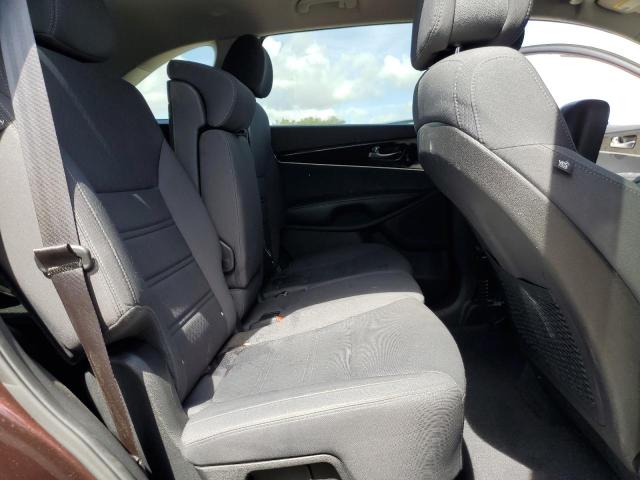 Photo 10 from auction – 2016 KIA SORENTO with VIN 5XYPG4A36GG018498