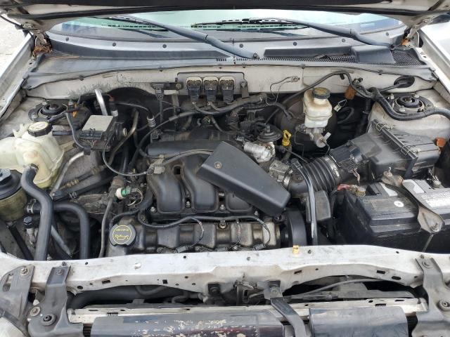 Photo 12 from auction – 2005 FORD ESCAPE XLT with VIN 1FMYU93145KA30657