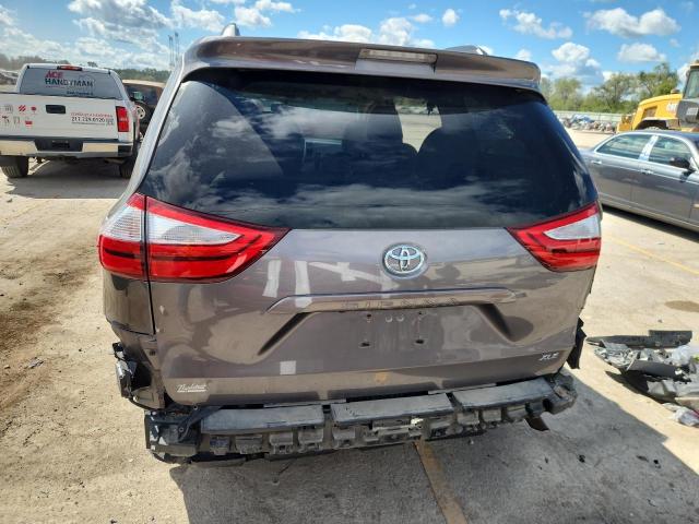 Photo 6 from auction – 2015 TOYOTA SIENNA XLE with VIN 5TDYK3DC9FS667643