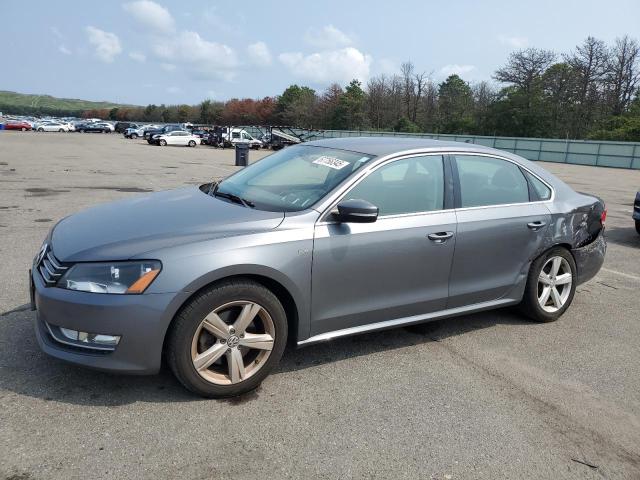 VOLKSWAGEN PASSAT S 2015 with VIN 1VWAT7A37FC111498 - Photo from auction