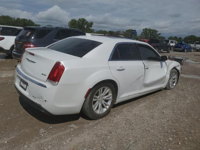 Photo 3 from auction – 2016 CHRYSLER 300 LIMITE with VIN 2C3CCAAG9GH128463