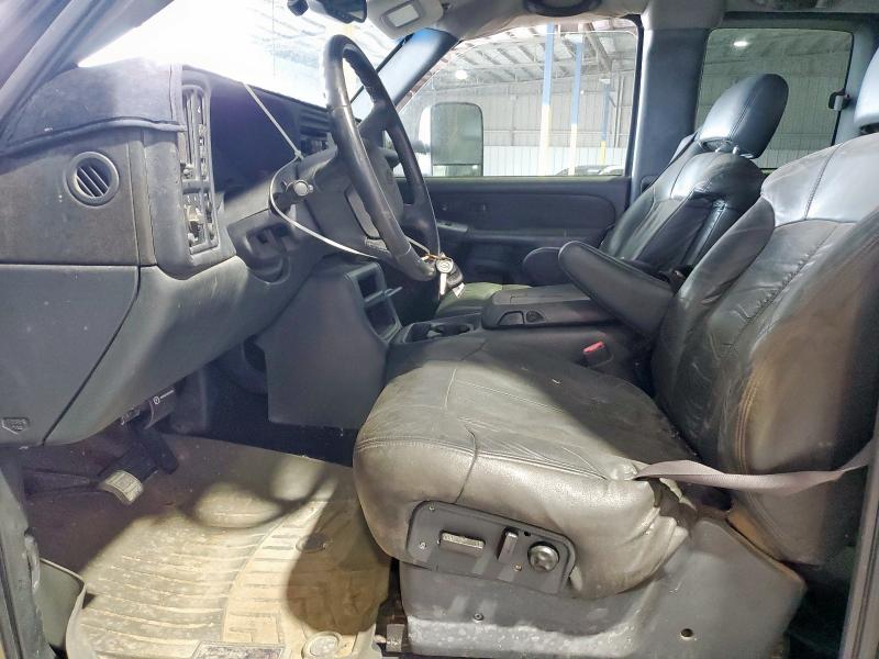 Photo 7 from auction – 2002 CHEVROLET SILVERADO with VIN 1GCHK29G32E202118