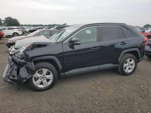 Photo 1 from auction – 2021 TOYOTA RAV4 XLE with VIN 2T3W1RFV2MW117532