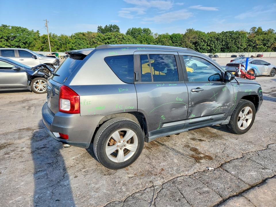 Photo 3 from auction – 2012 JEEP COMPASS with VIN 1C4NJDBB4CD656112