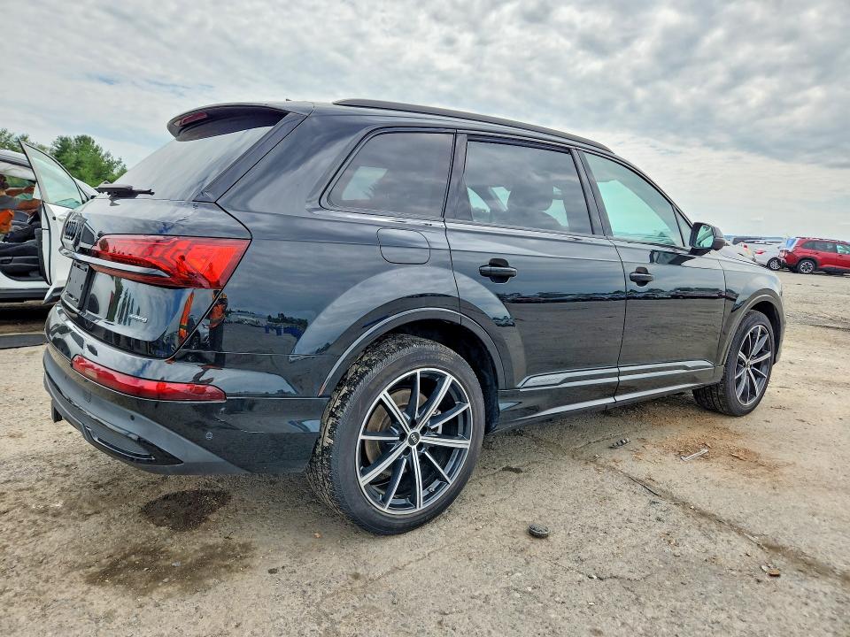 Photo 3 from auction – 2023 AUDI Q7 with VIN WA1LXBF71PD006850