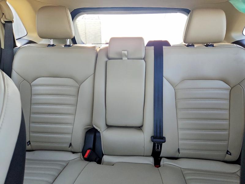 Foto 10 de la subasta – 2023 FORD EDGE con VIN 2FMPK4J93PBA33544