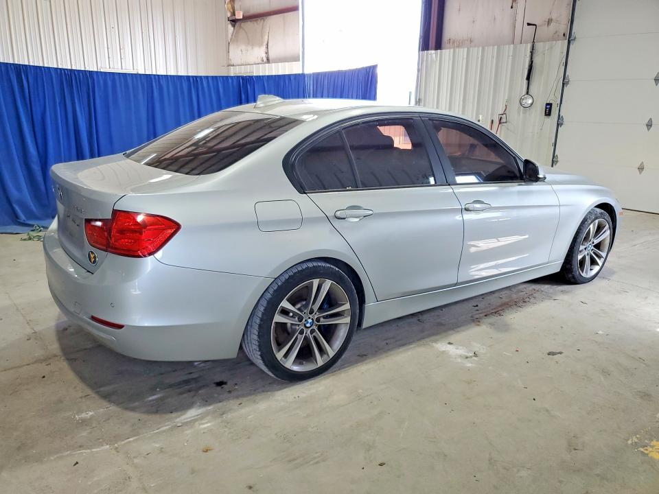 Foto 3 de la subasta – 2015 BMW 328 con VIN WBA3B3G56FNT18191