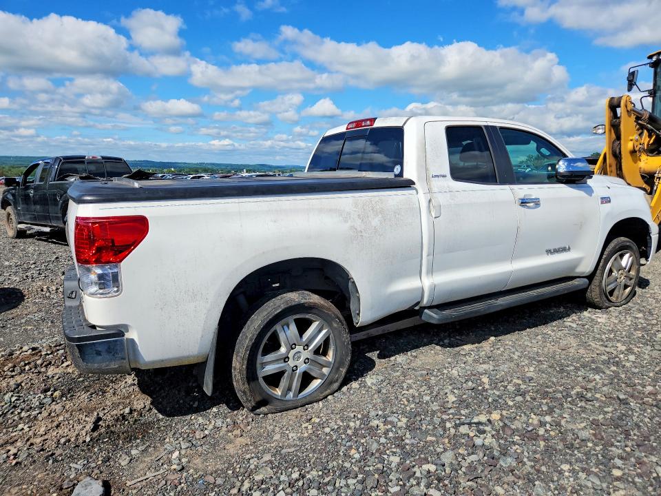 Photo 3 from auction – 2010 TOYOTA TUNDRA with VIN 5TFBY5F16AX124121