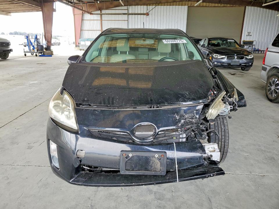 Photo 5 from auction – 2011 TOYOTA PRIUS with VIN JTDKN3DU0B0272737