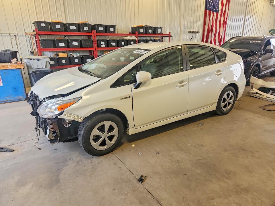 TOYOTA PRIUS 2015 with VIN JTDKN3DU2F1950548 - Photo from auction