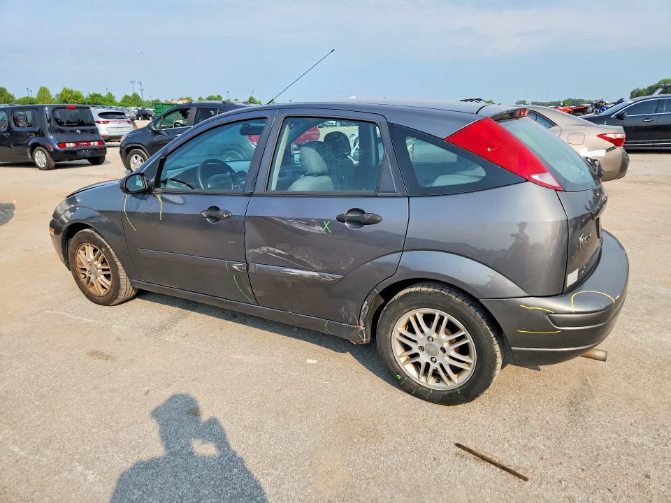 Photo 2 from auction – 2004 FORD FOCUS with VIN 3FAHP37344R106124