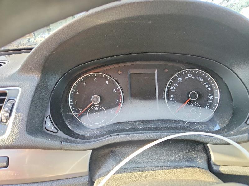 Photo 9 from auction – 2013 VOLKSWAGEN PASSAT with VIN 1VWAP7A30DC032255