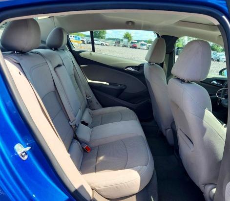 Photo 10 from auction – 2017 CHEVROLET CRUZE with VIN 1G1BE5SM2H7223837