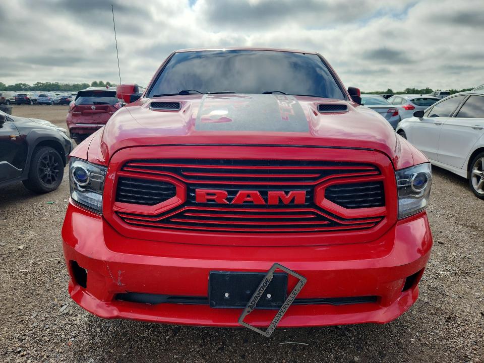 Снимка 5 от търг – 2018 RAM 1500 с VIN 1C6RR7MT9JS167013