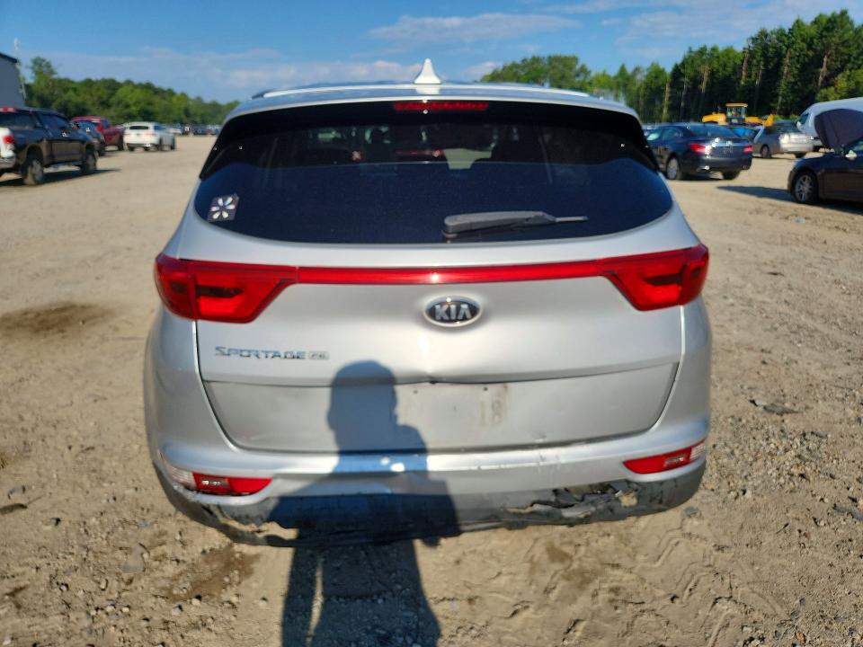 Zdjęcie 6 z aukcji – 2017 KIA SPORTAGE z VIN KNDPM3AC0H7039719