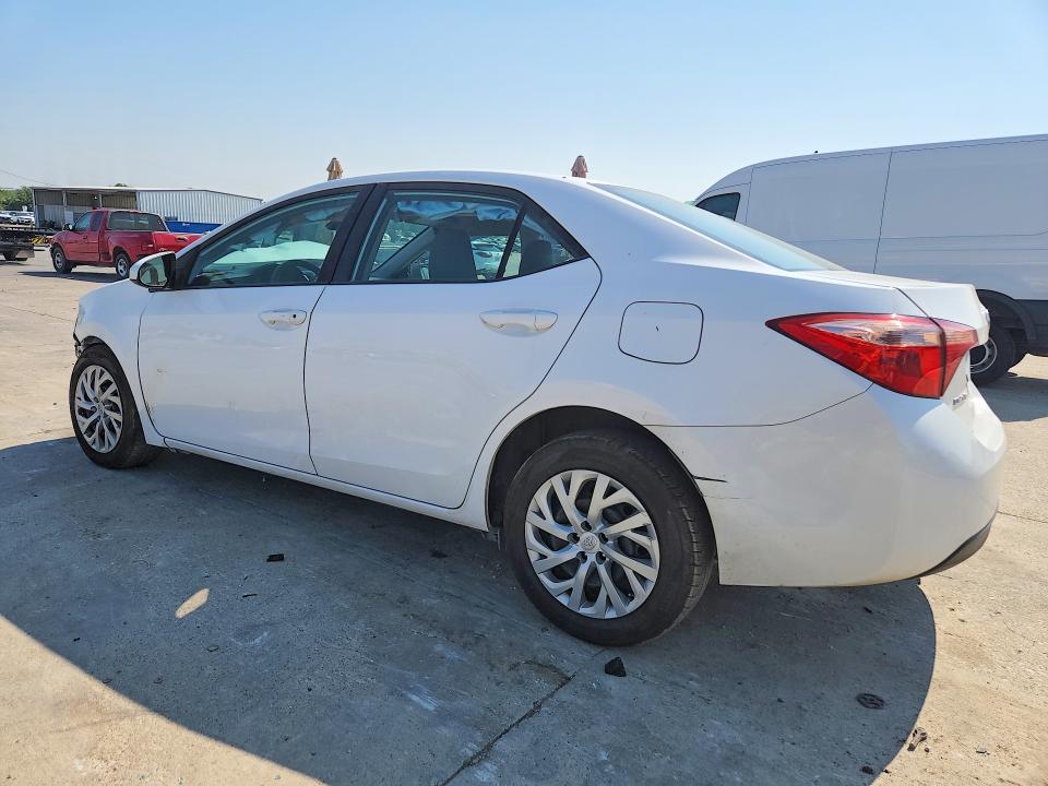 Photo 2 from auction – 2018 TOYOTA COROLLA with VIN 2T1BURHE8JC121321