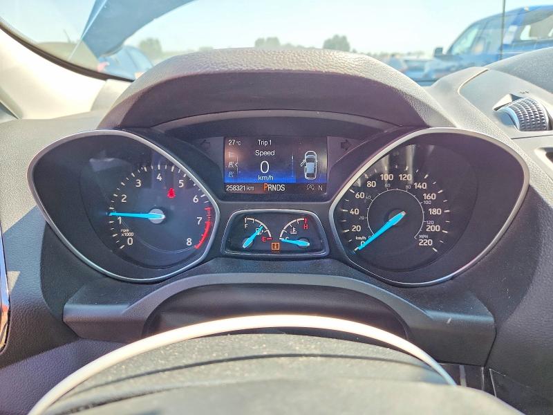 Photo 9 from auction – 2017 FORD ESCAPE with VIN 1FMCU0J91HUE58760