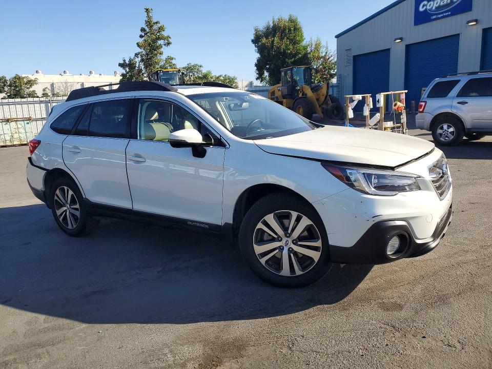 Photo 4 from auction – 2018 SUBARU OUTBACK with VIN 4S4BSANCXJ3240731