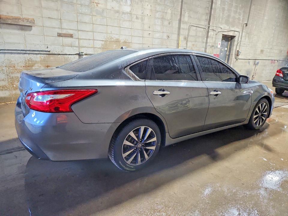 Photo 3 from auction – 2017 NISSAN ALTIMA with VIN 1N4AL3AP3HC292574